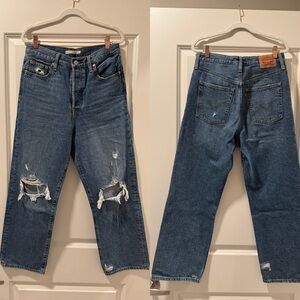 Levi's Ribcage Straight Ankle Jeans